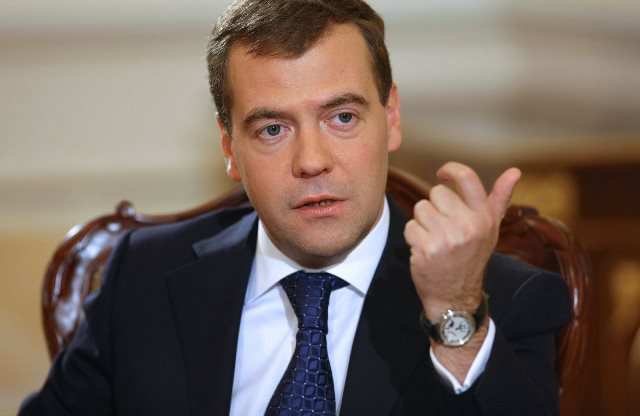 Медведев находится с визитом в Ереване